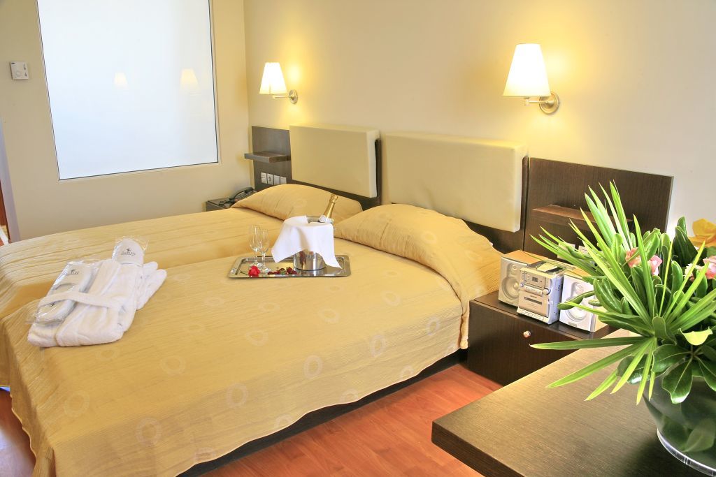 Senses Ocean Blue Sea Side 4*