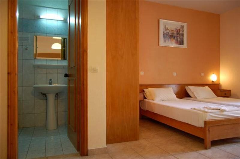Hotel Corfu Sungate 4*