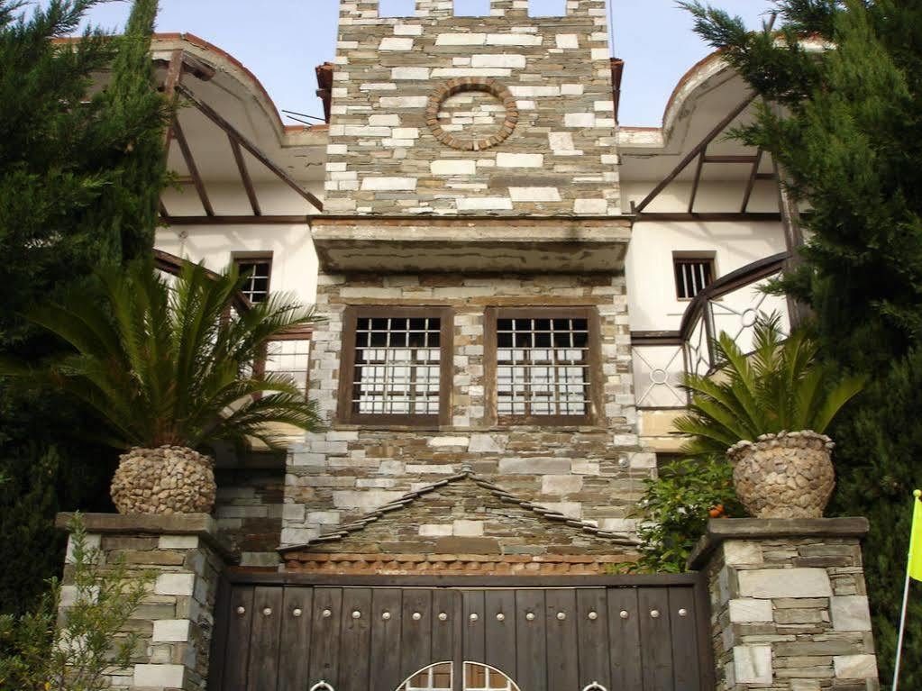 Kornilia Hotel
