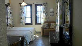 Agnanti Aparthotel