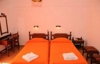 Milos Bay Suites Hotel 3*