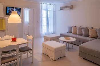 Milos Bay Suites Hotel