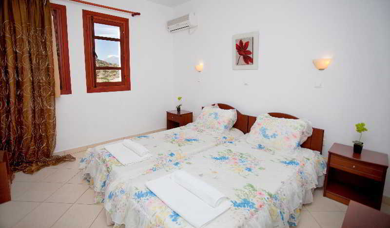 Aparthotel Golden Sun 2*