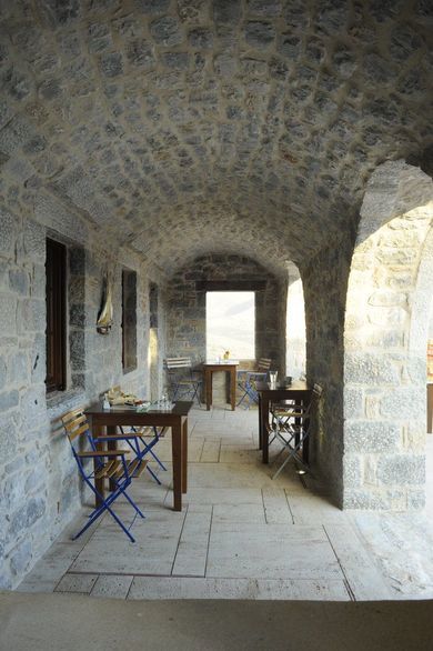 Xemoni 4* Oitilon
