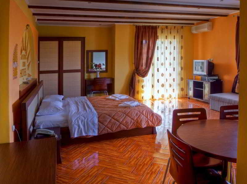 Hotel Sun