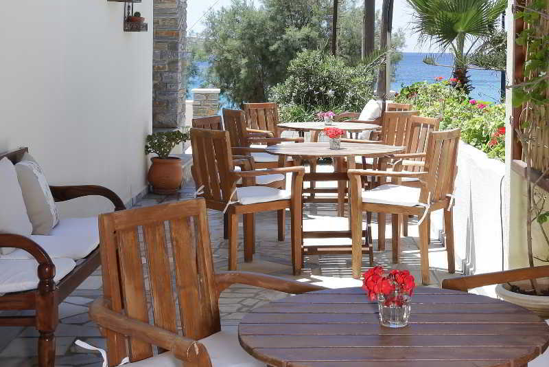 Hotel Brazzera Finikas (Syros)