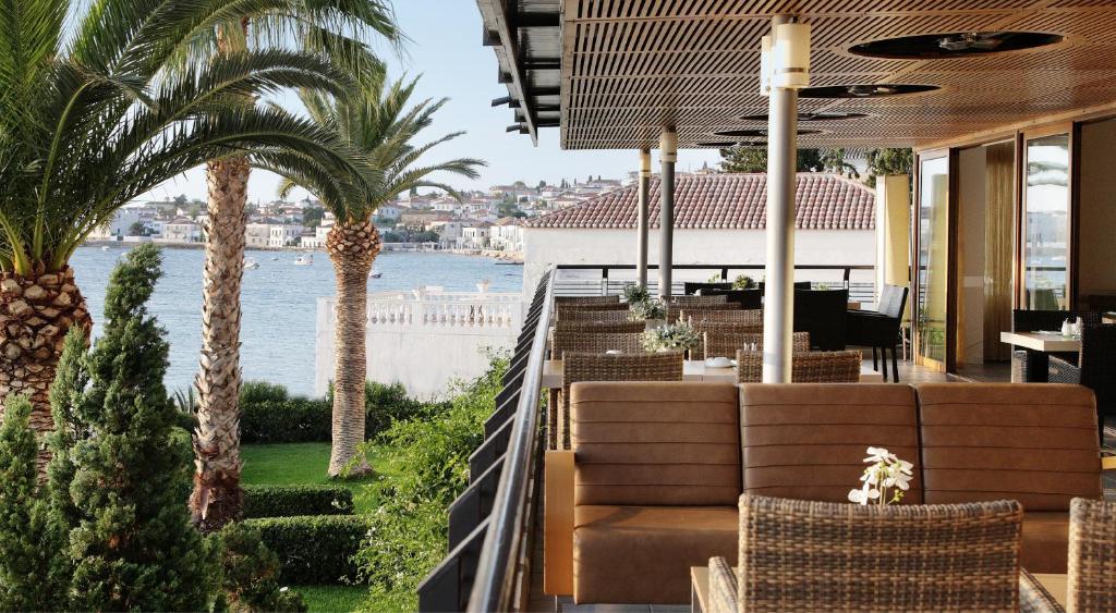 Spetses 4*
