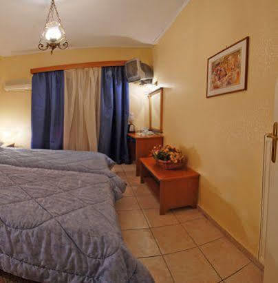Marily Hotel 2*