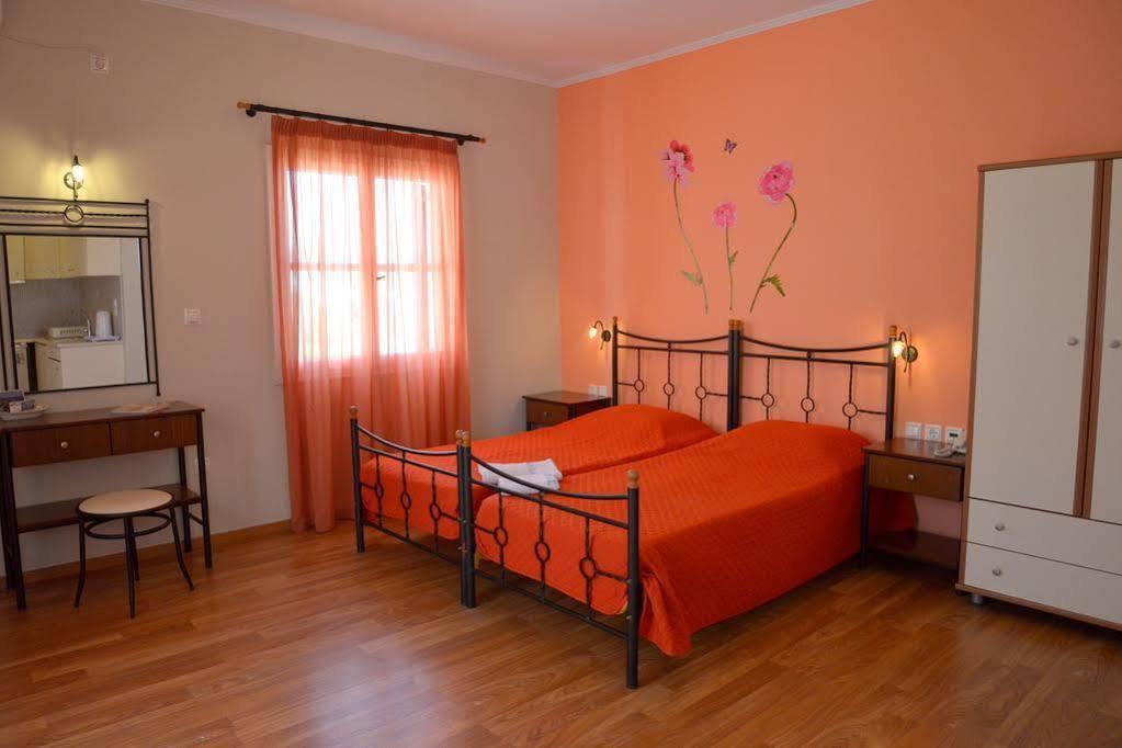 Finikas Apartment