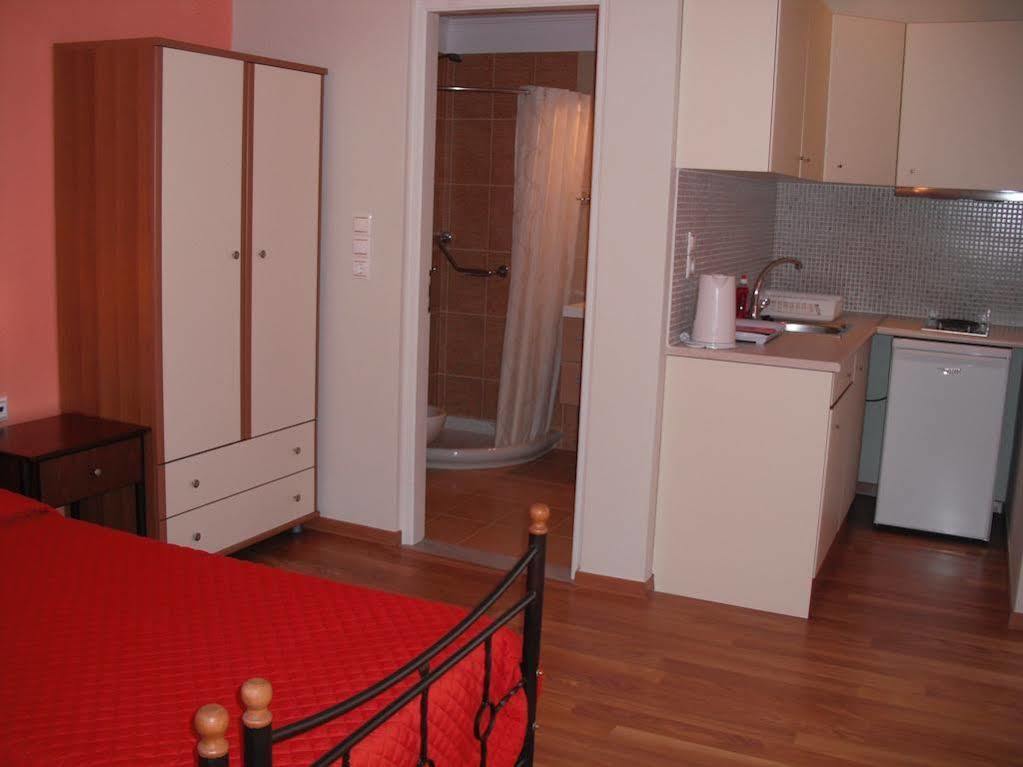 Finikas Apartment