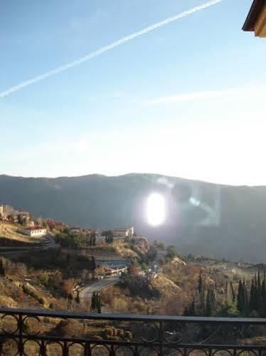 Alpen House & 4*