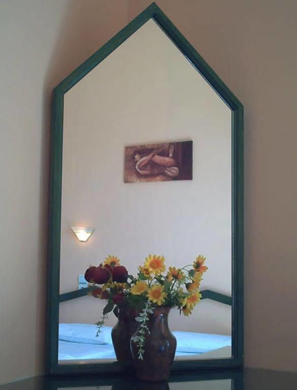 Guest house Golden Moon *