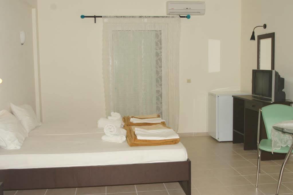 Porto Marathos Hotel