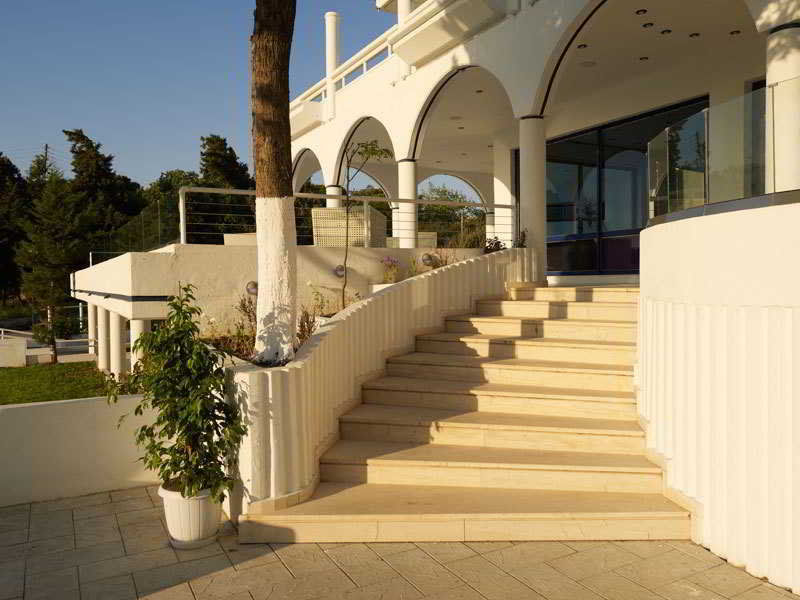 Hotel Larisa Boutique 3*