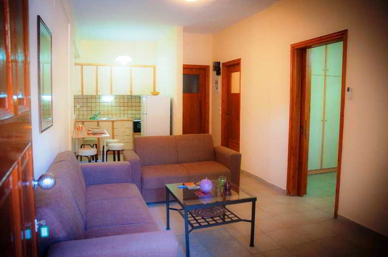Apartment Kokoros Kato Korakiana
