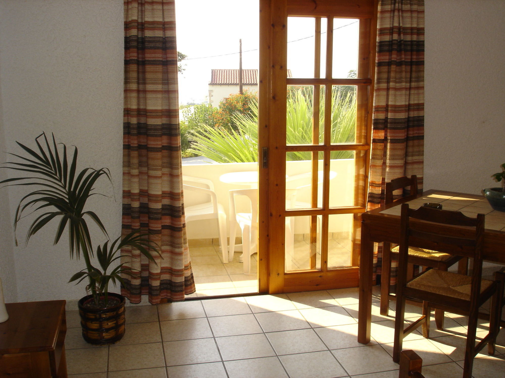 Maria Aparthotel 2*