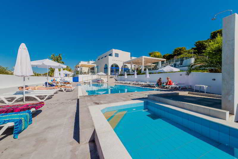 Hotel Eagles Nest 4*
