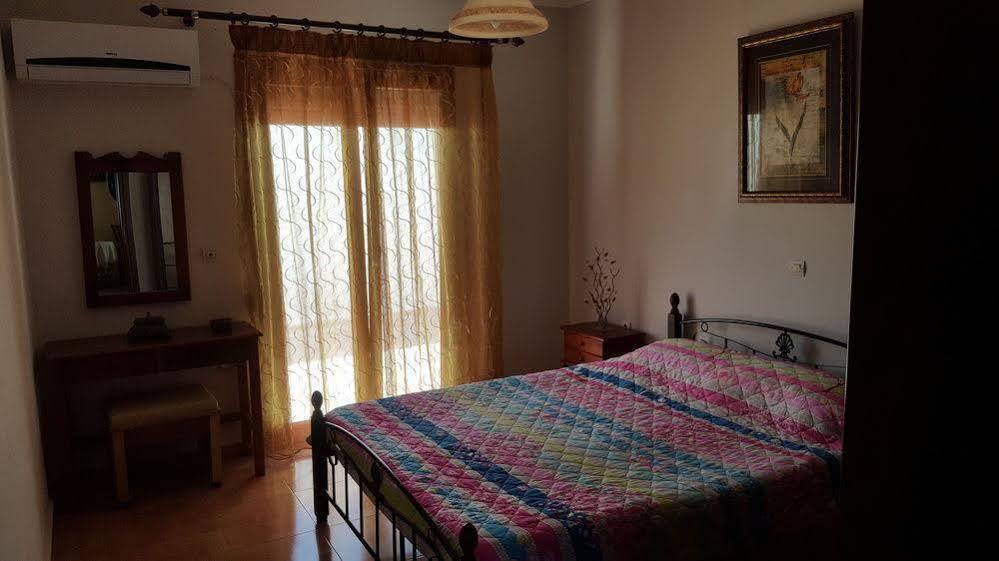 Dionysia Apartment *