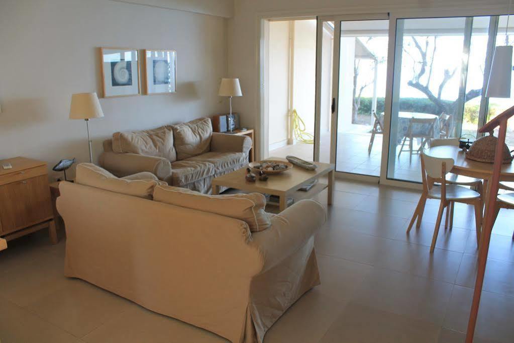 Avia Holiday Homes *