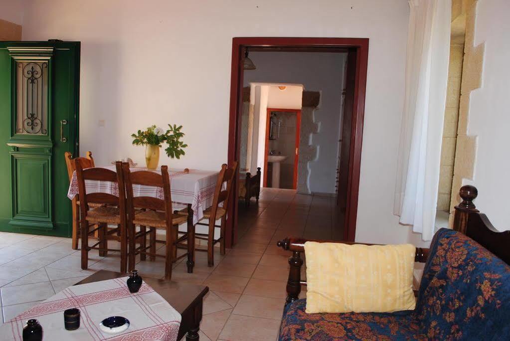 Skandalis Traditional Apartment Chorafakia
