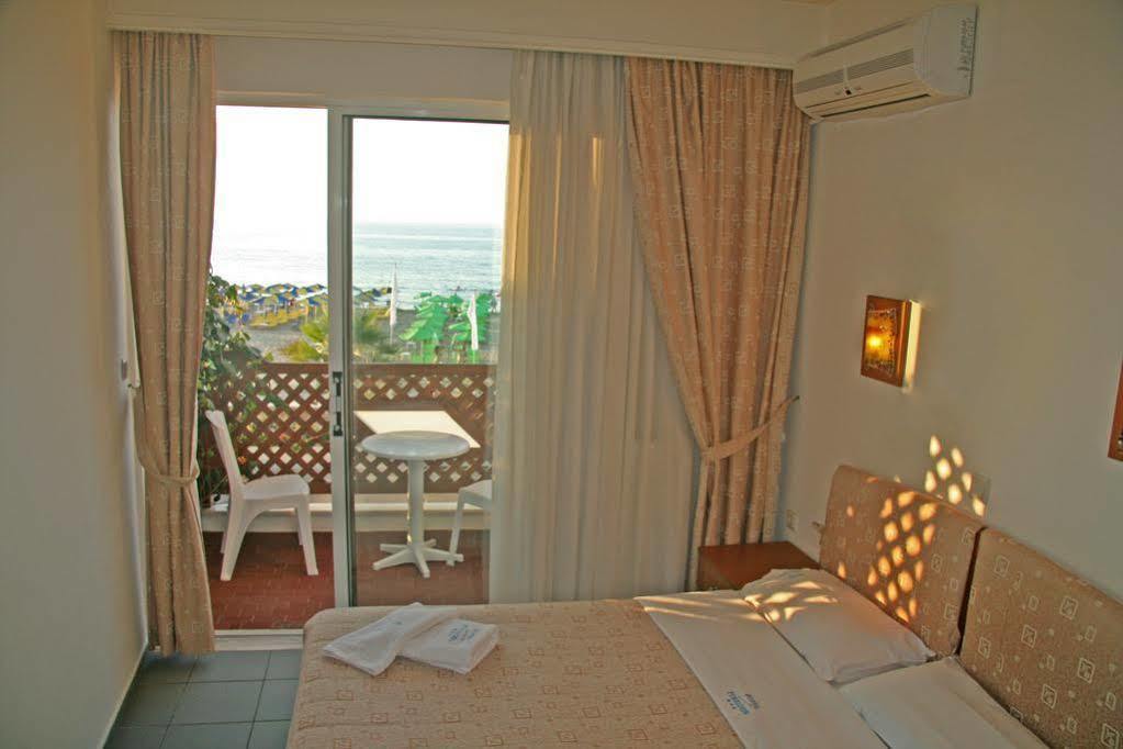 Hotel Poseidon 2*