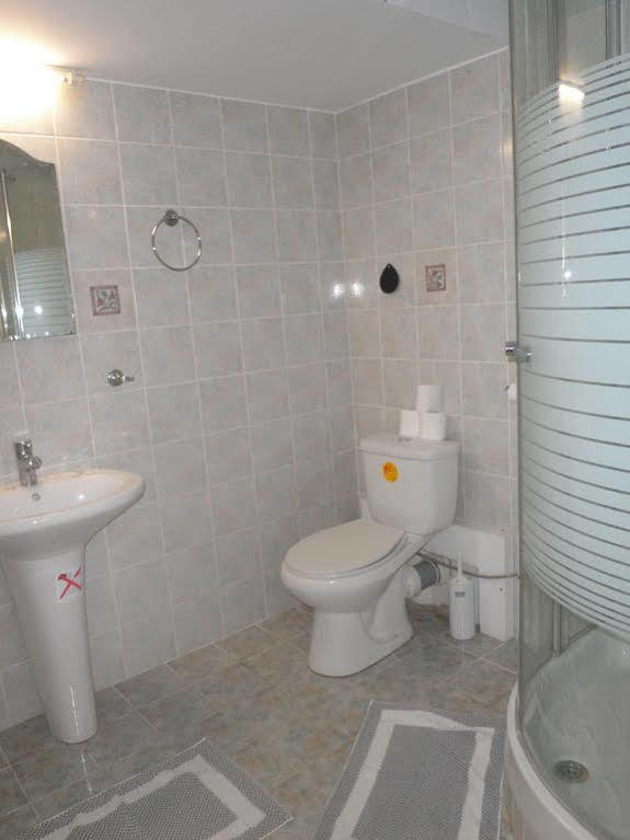 Bonne Nuit Guest house 2*