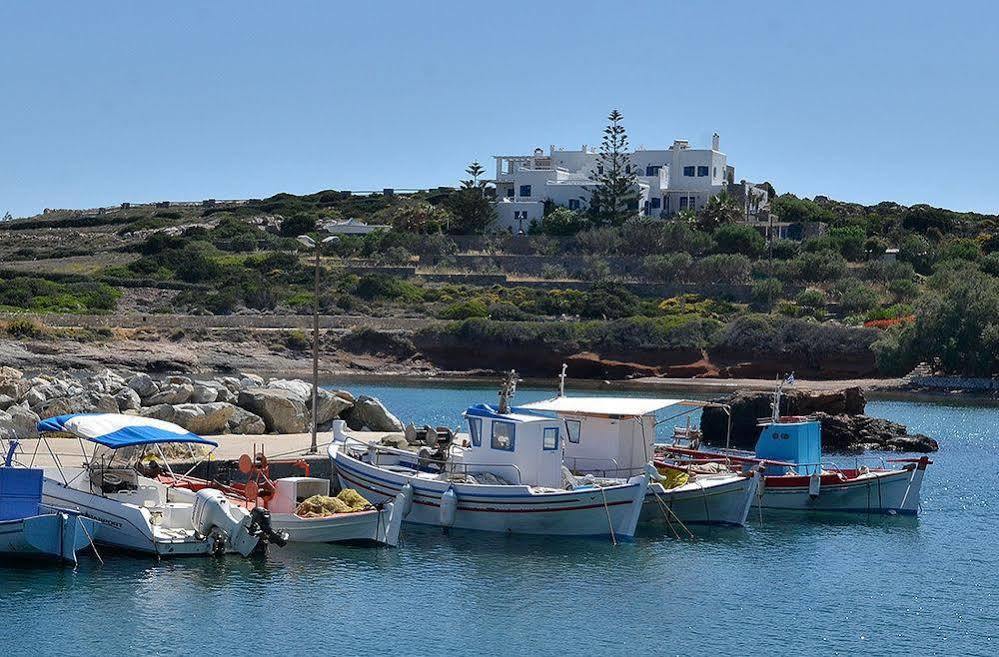 Martineli - A Beachfront Estate Drios