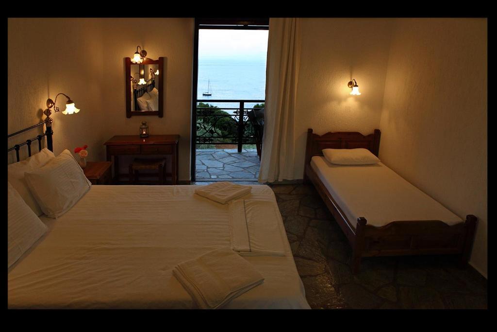 Guest house Mando Beachfront 3*