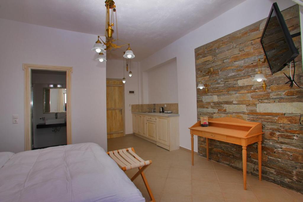 Guest house Mando Beachfront Stafylos