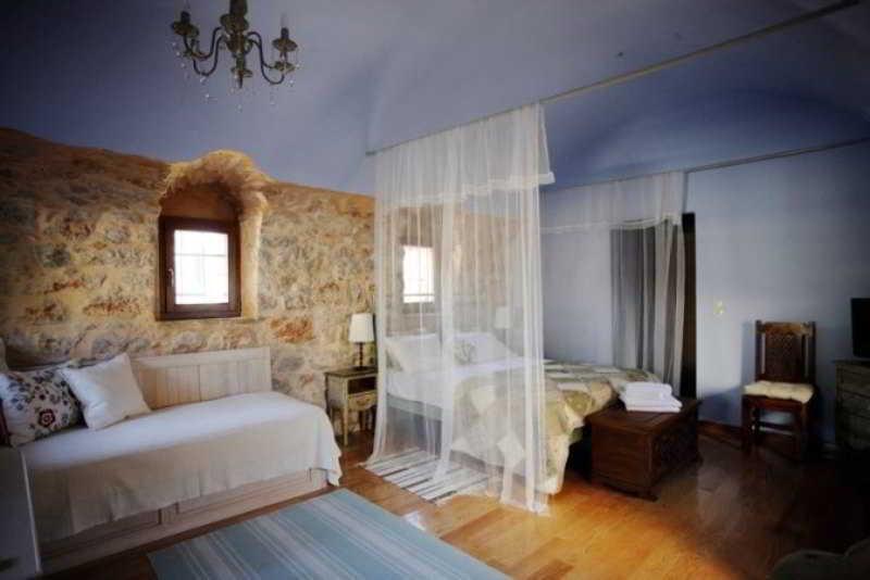 Traditional Ianthe Hotel 3*