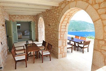 Urania Luxury Villas
