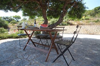 Villa Urania Luxury Villas Pondi