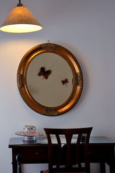 Tsakanos Apartment