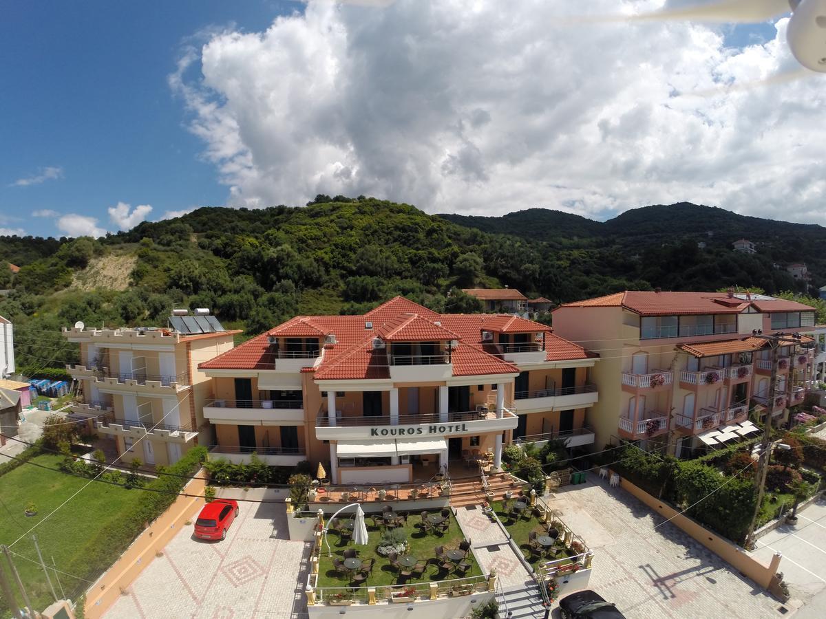 Aparthotel Kouros Paralia Vrachou