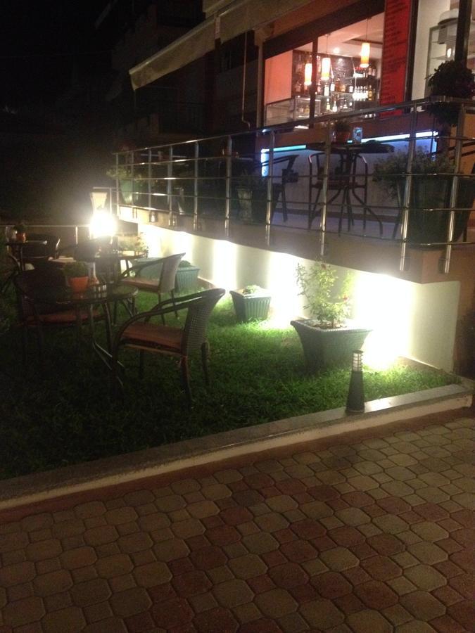 Kouros Aparthotel *