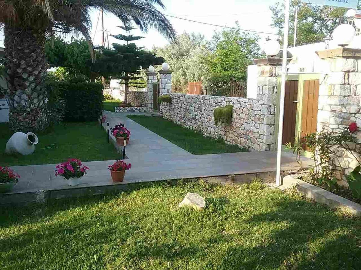 Irini Aparthotel Skyros
