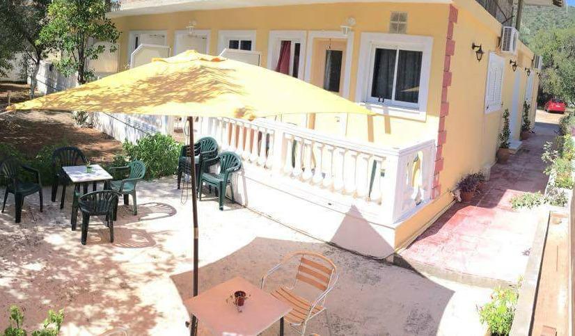 Aparthotel Petros