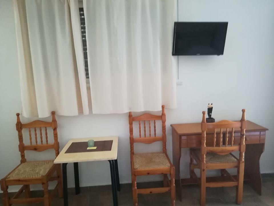 Petros Aparthotel