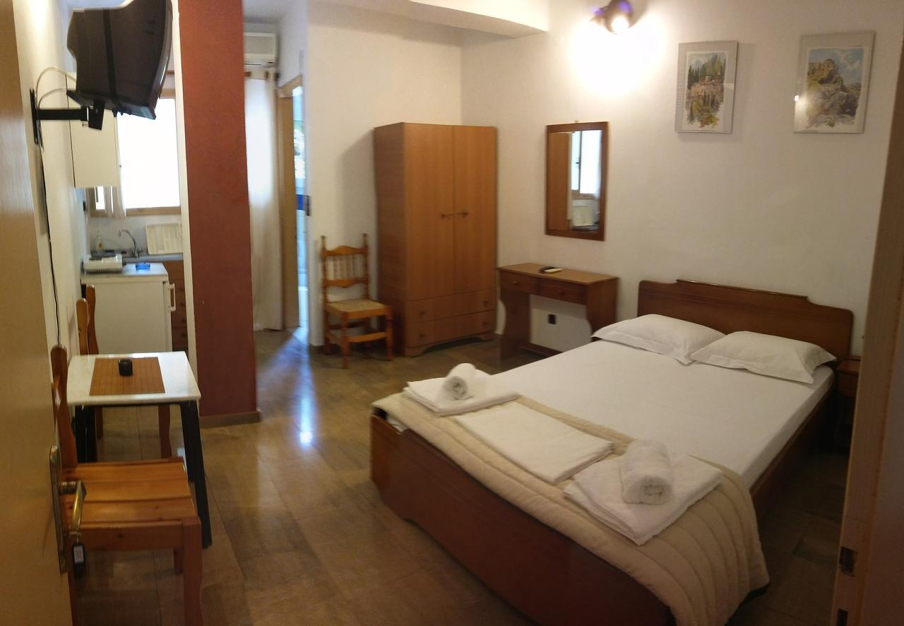 Petros Aparthotel