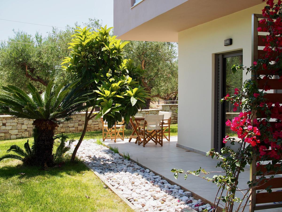 Lena Mare Aparthotel