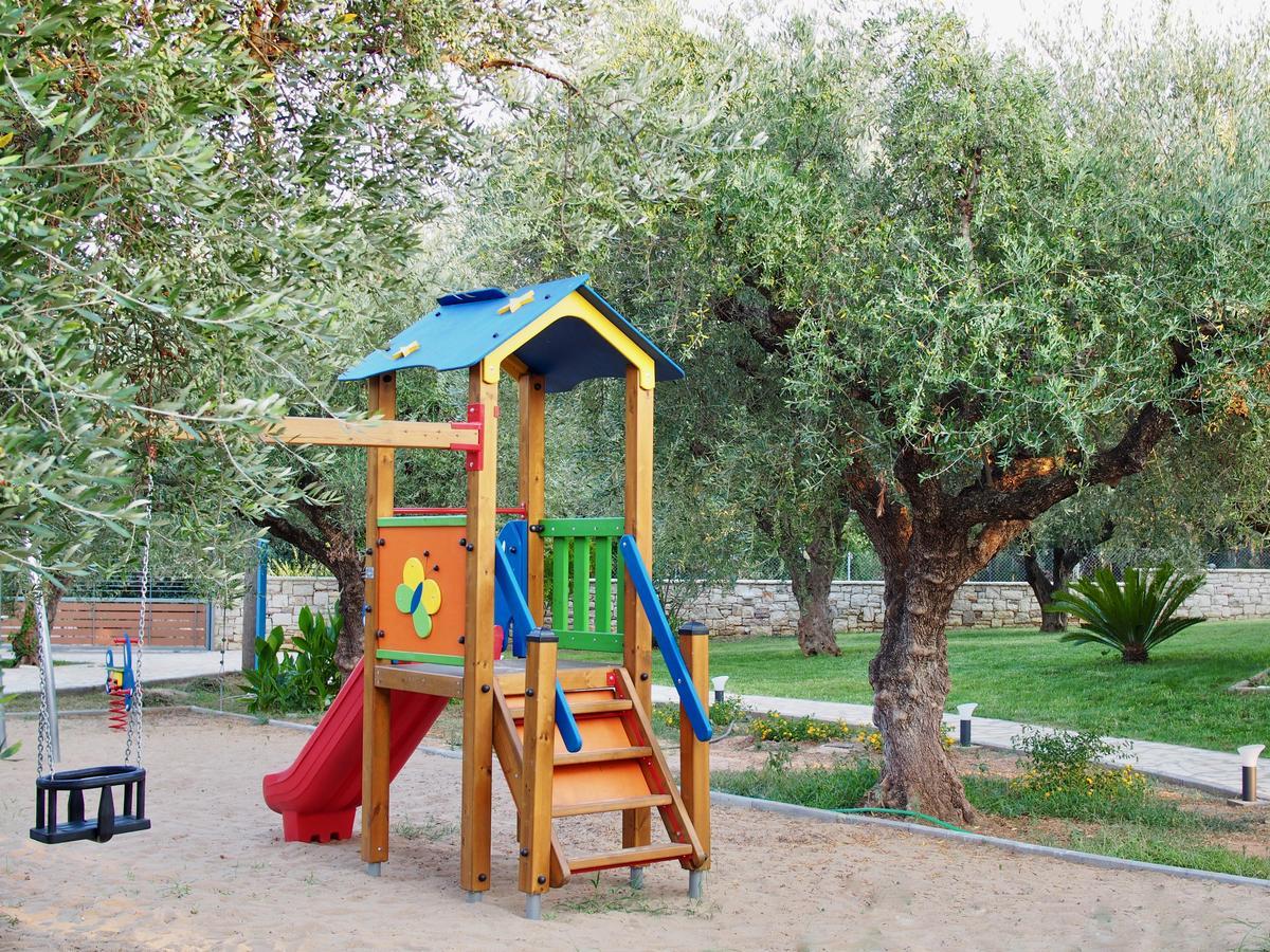 Lena Mare Aparthotel Chrani