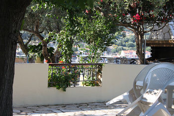Ballas Apartment *