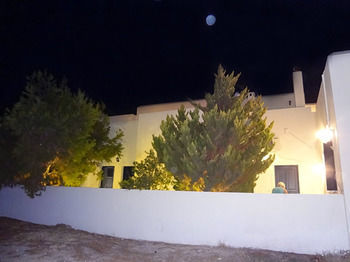 Haroula Apartment Naousa (Paros)