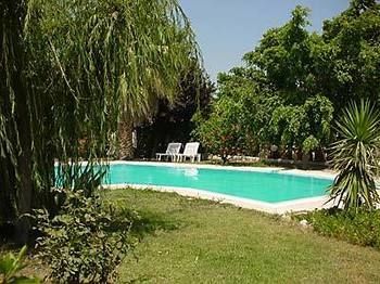 Anemos Hotel 2*