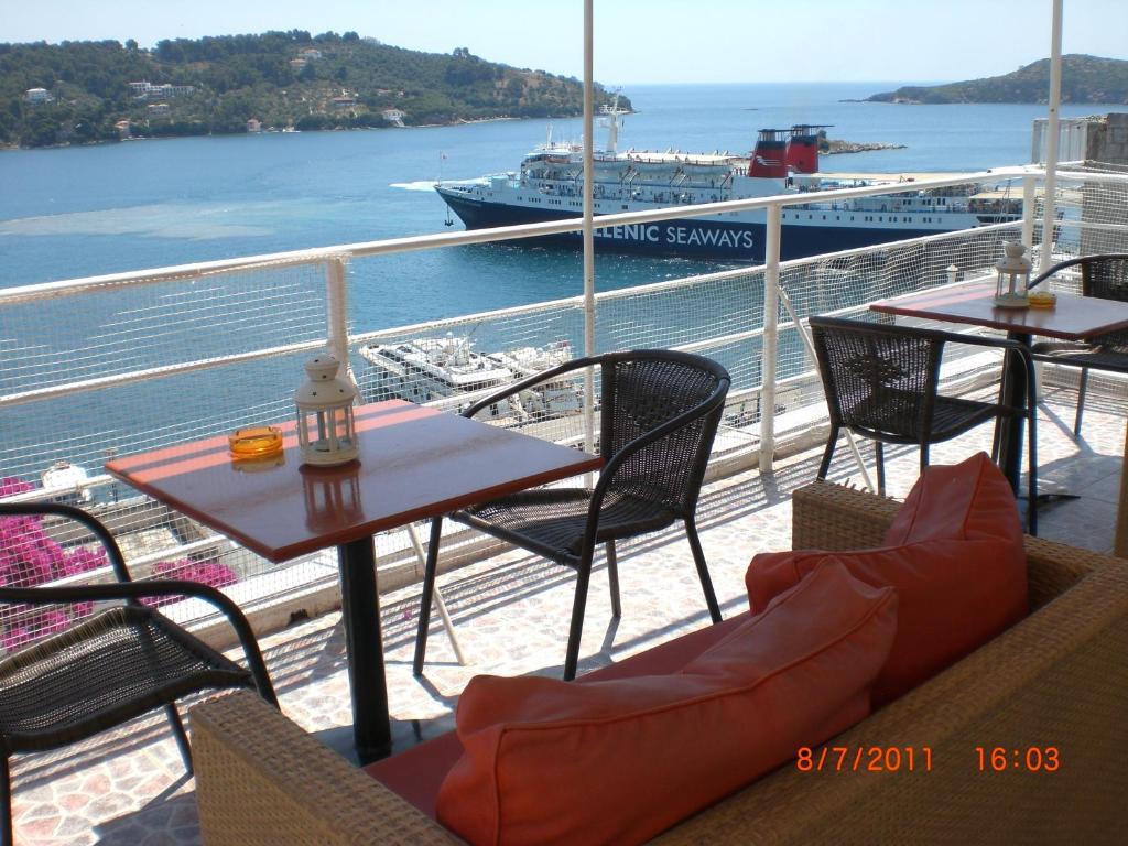 Babis Skiathos Town