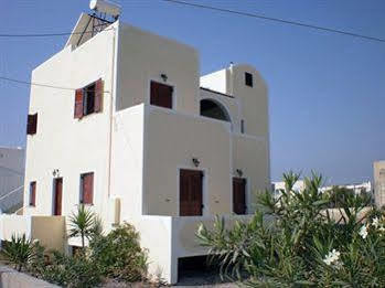 Marinas Apartment Perissa (Santorini)