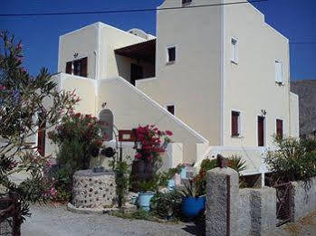 Marinas Apartment Perissa (Santorini)