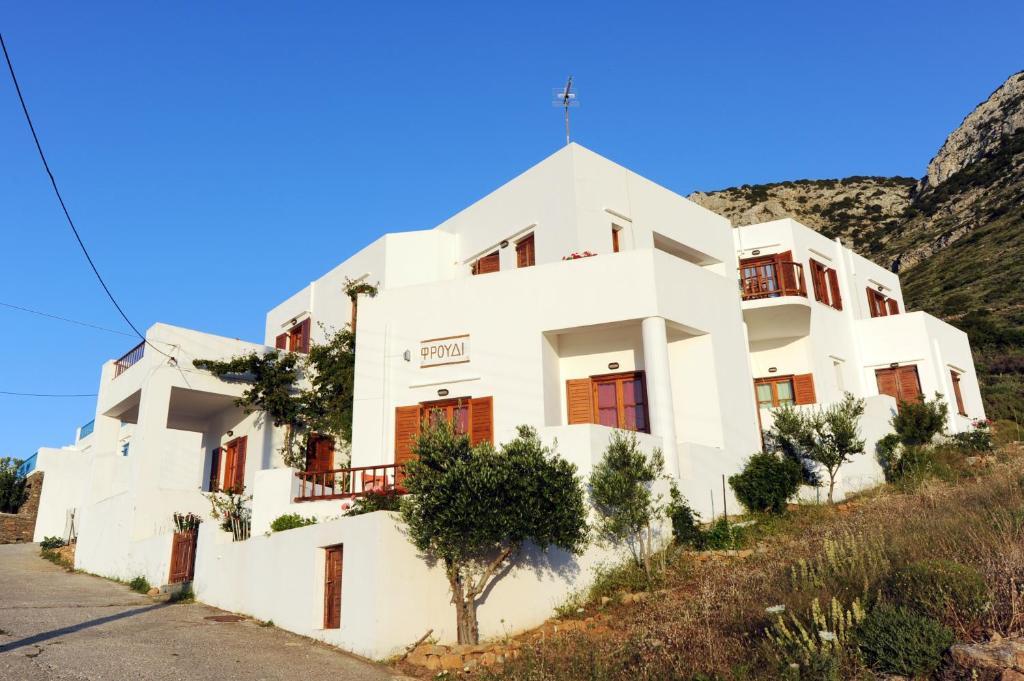 Froudi Guest house