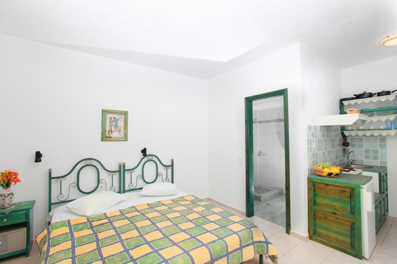 Pavlos Maria Aparthotel 3*