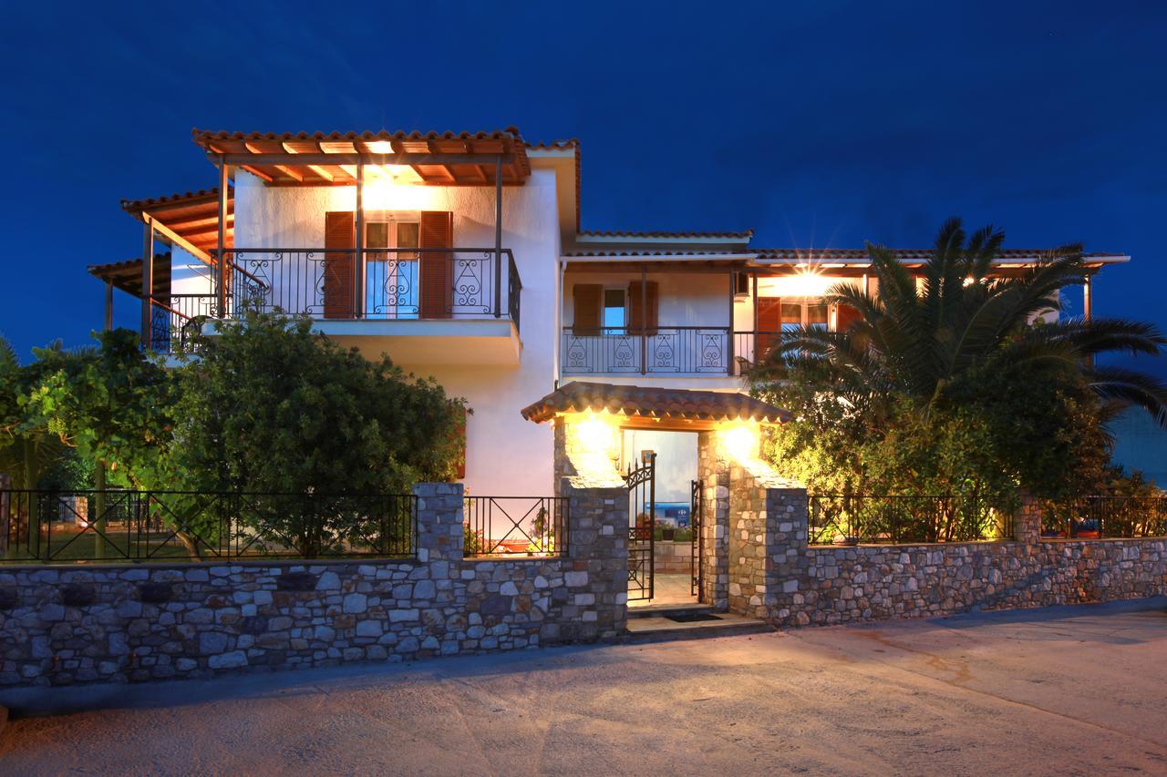 Pavlos Maria Aparthotel